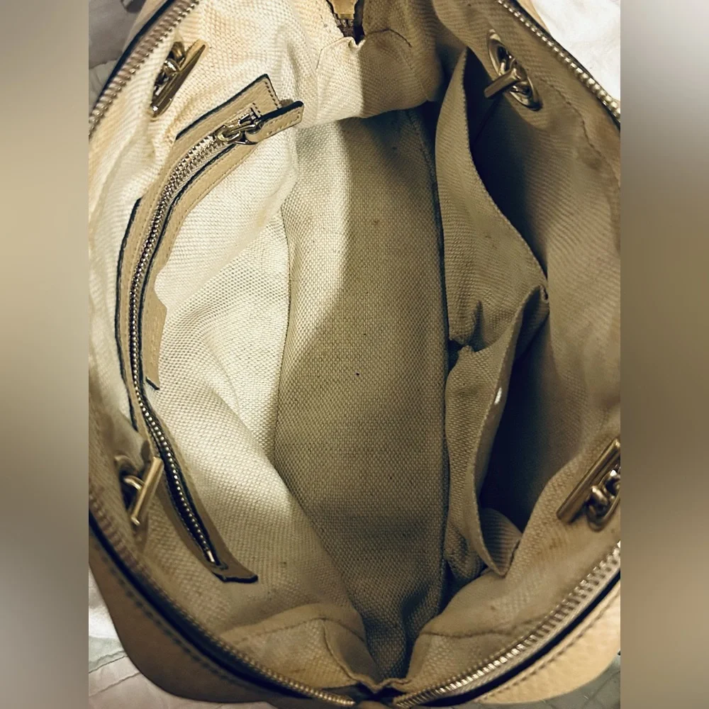 Gucci tan/taupe soho bag - Picture 8 of 14